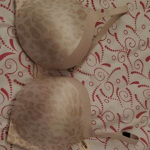 Victoria secrets push up bra